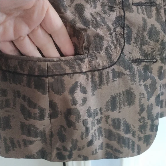 Chico's Animal Print Ruffle Front Blazer Jacket Chico's sz2 - Picture 3 of 14